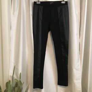 Black leggings with vegan leather detail